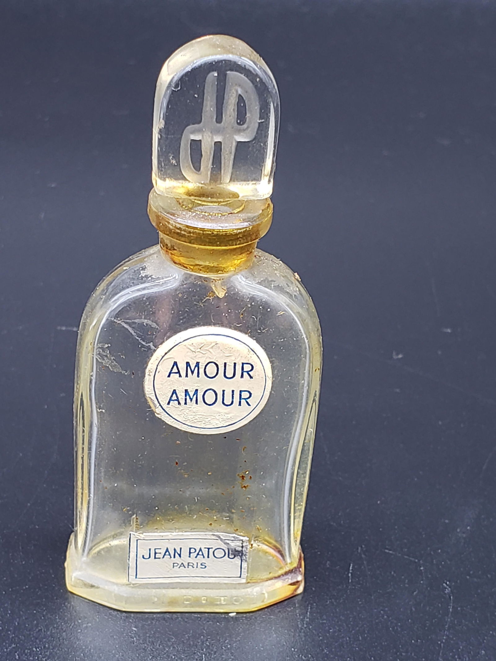 VINTAGE AMOUR AMOUR JEAN PATOU PARIS FRANCE (1 of 3)