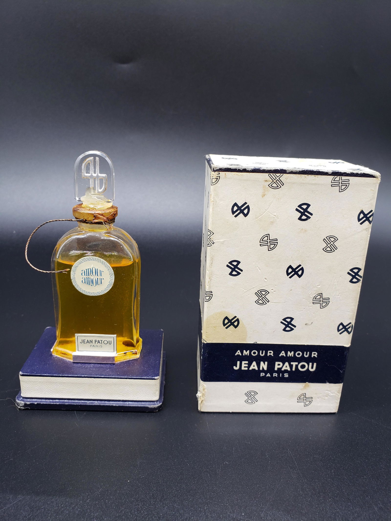 VINTAGE AMOUR AMOUR JEAN PATOU PARIS FRANCE PERFUME (1 of 3)