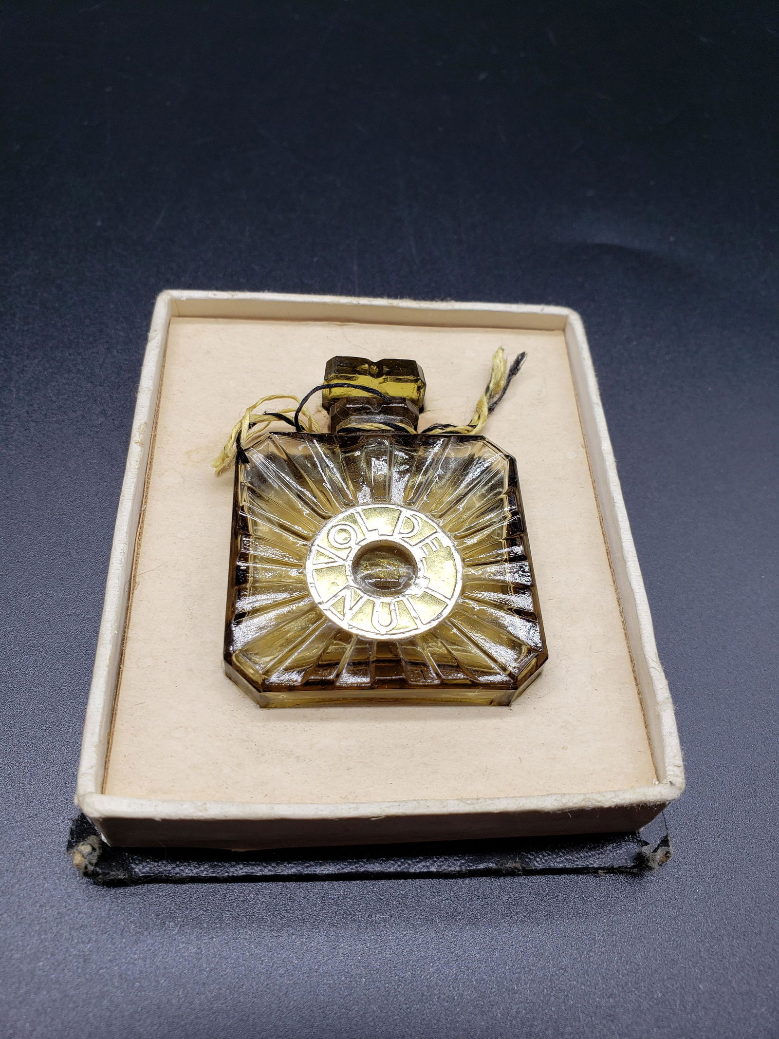 VINTAGE PERFUME GUERLAIN VOL DE NUIT MADE IN FRANCE (1 of 3)