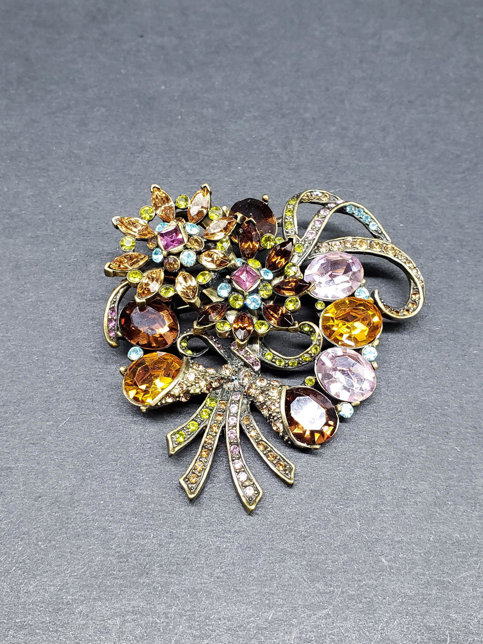 HEIDI DAUS PIN (1 of 2)