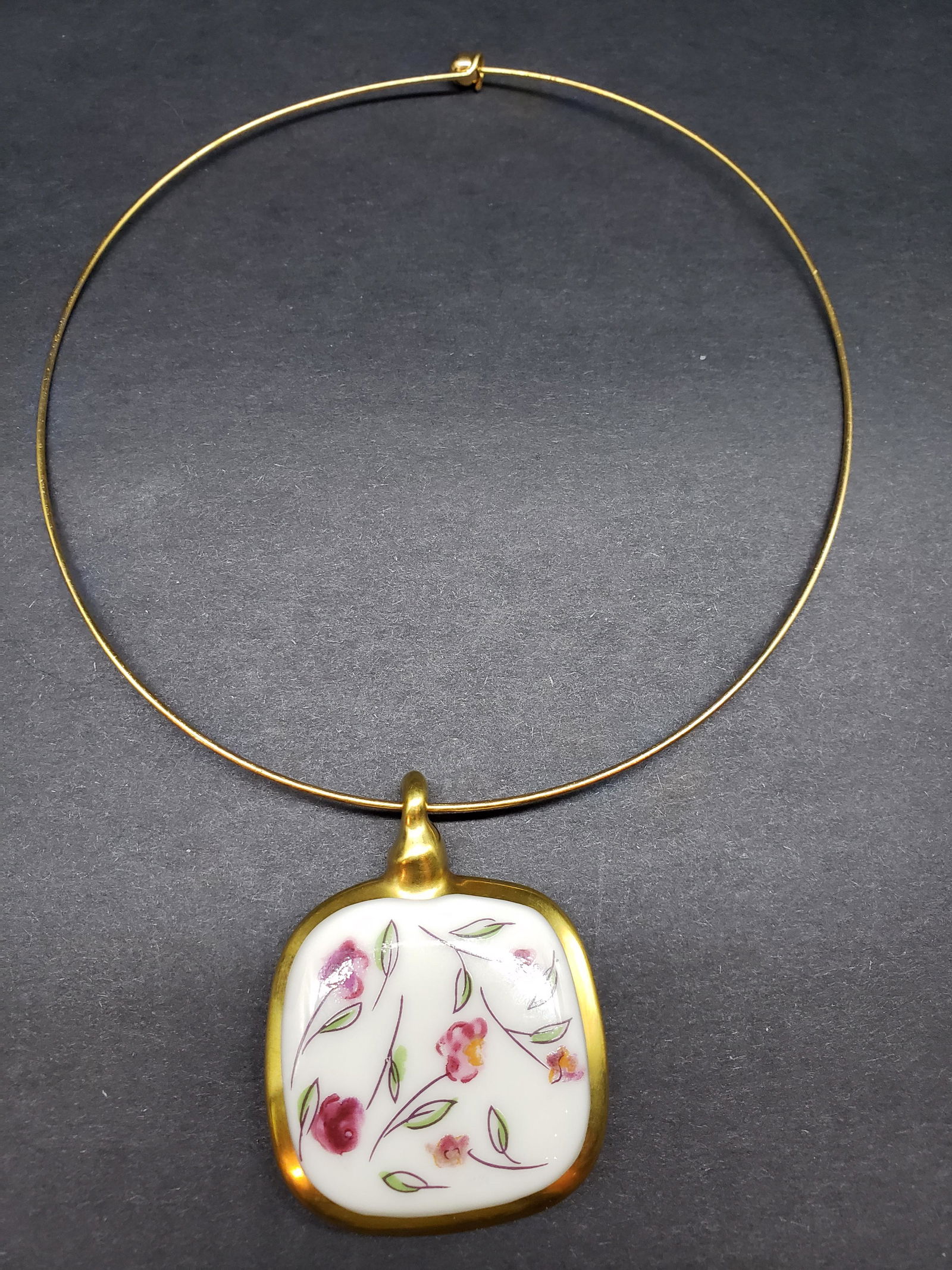 HAND PAINTED PORCELAIN & GOLD PENDANT AND NECKLACE: Hand Painted Porcelain & Gold Pendant and Necklace Bernardaud Pendant is 1 3/4" Necklace approx 15 1/2" All items Located in in Hollywood Florida Warehouse For Shipping Call today for quote they have