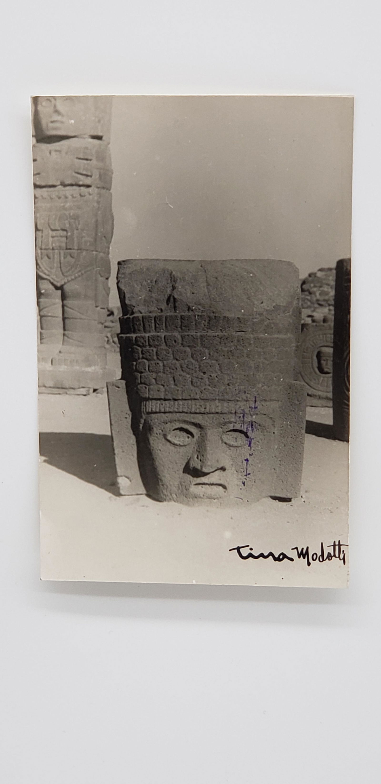 TINA MODOTTI SIGNED ORIGINAL STUDIO STAMPED PHOTOGRAPH (1 of 4)