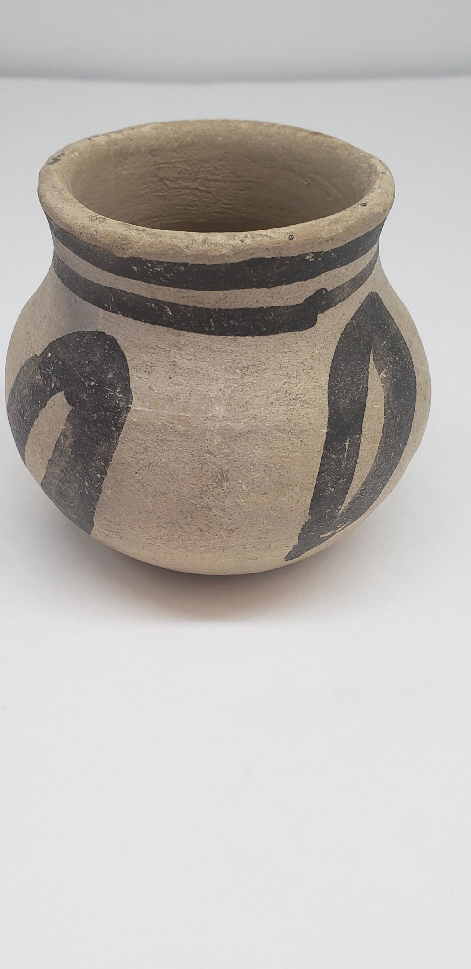 ANTIQUE NATIVE AMERICAN POTTERY: ANTIQUE NATIVE AMERICAN POTTERY 3" X 3 1/4" All items Located in in Hollywood Florida Warehouse For Shipping Call today for quote they have item numbers and Pak Mail is available for all your custom p