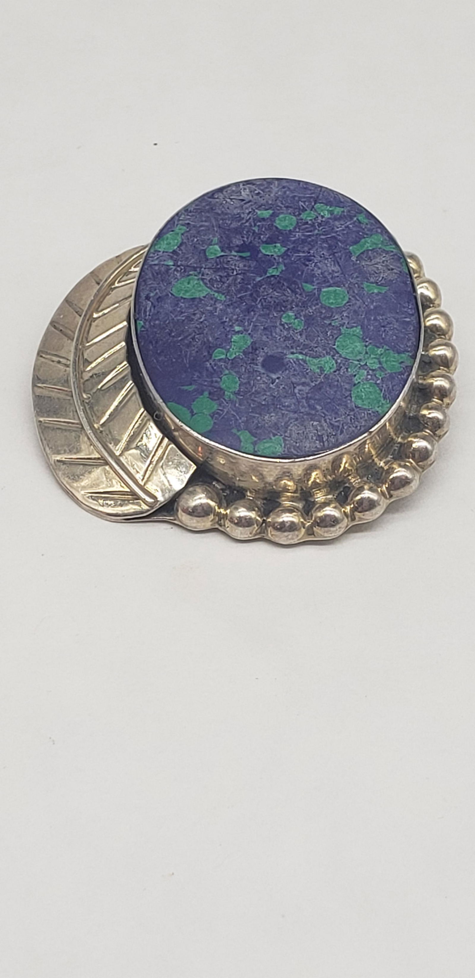 MEXICO 925 SILVER MALACHITE TURQUOISE PIN/PENDANT: MEXICO 925 SILVER MALACHITE TURQUOISE PIN/PENDANT 1 3/4" X 1 3/4" All items Located in Hollywood Florida Warehouse. Thank you for your inquiry about shipping your precious item/items purchased at Puck