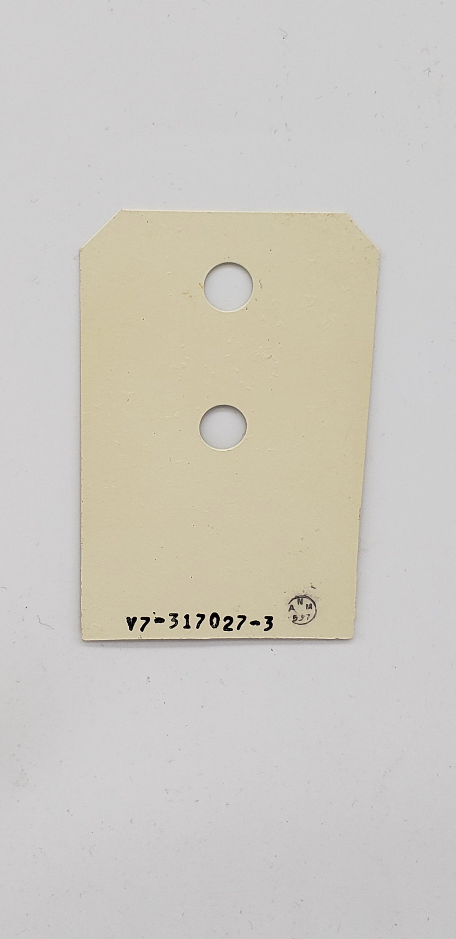 NASA FLOWN SHUTTLE ALUMINUM PLATE: NASA FLOWN SPACE SHUTTLE ALUMINUM PLATE 3 1/8" X 2" All items Located in Hollywood Florida Warehouse. Thank you for your inquiry about shipping your precious item/items purchased at Puckett Auctions. 