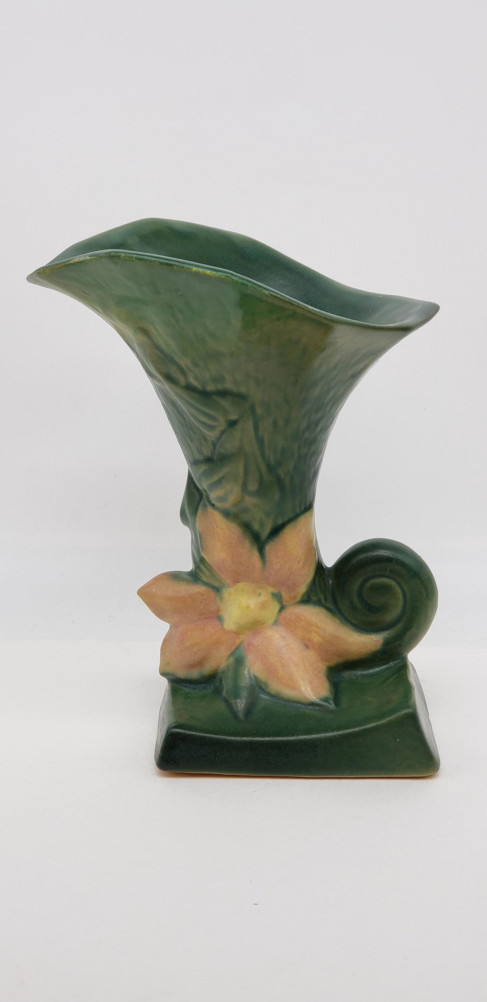 ANTIQUE VAN BRIGGLE BLUE POTTERY BOWL (1 of 6)