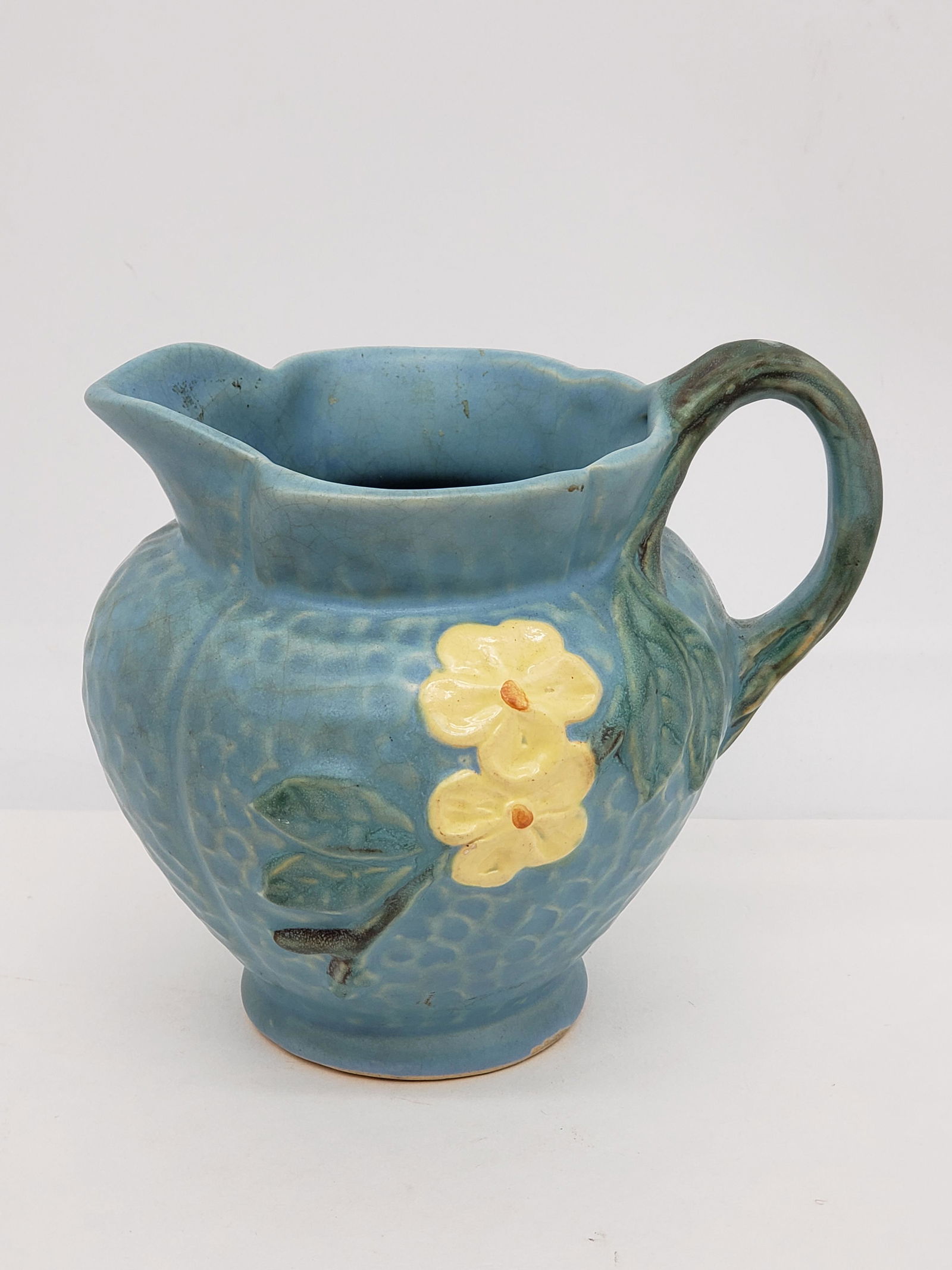 ANTIQUE WELLER POTTERY PITCHER (1 of 7)
