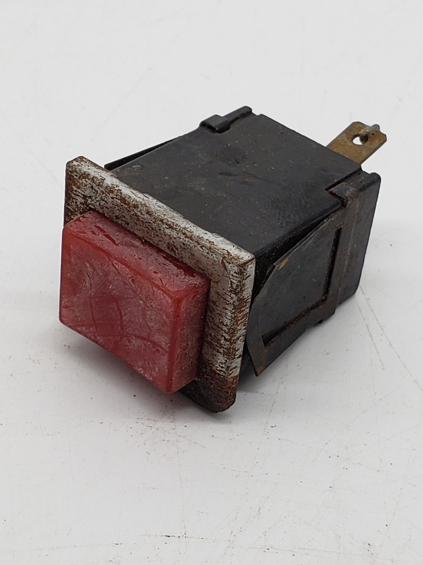 NASA FLOWN APOLLO ACTUATOR SWITCH (1 of 6)