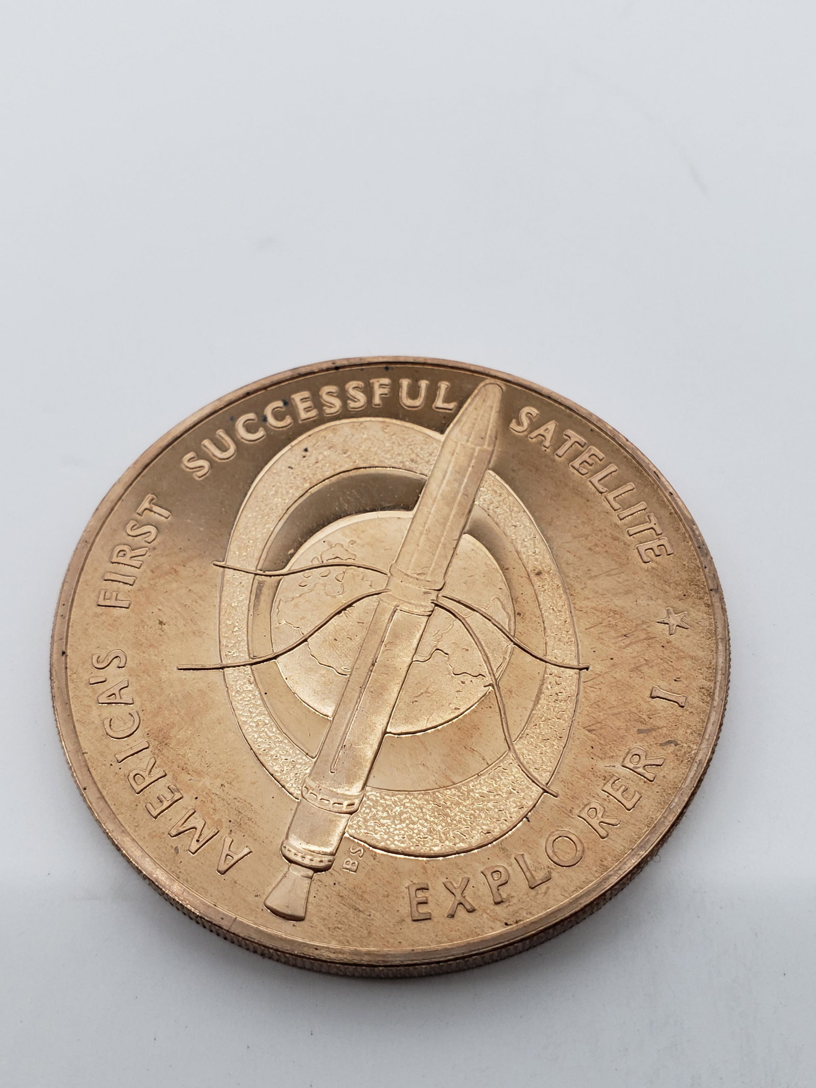 NASA AMERICAS FIRST SUCCESFUL SATELLITE EXPLORER 1 COIN (1 of 3)