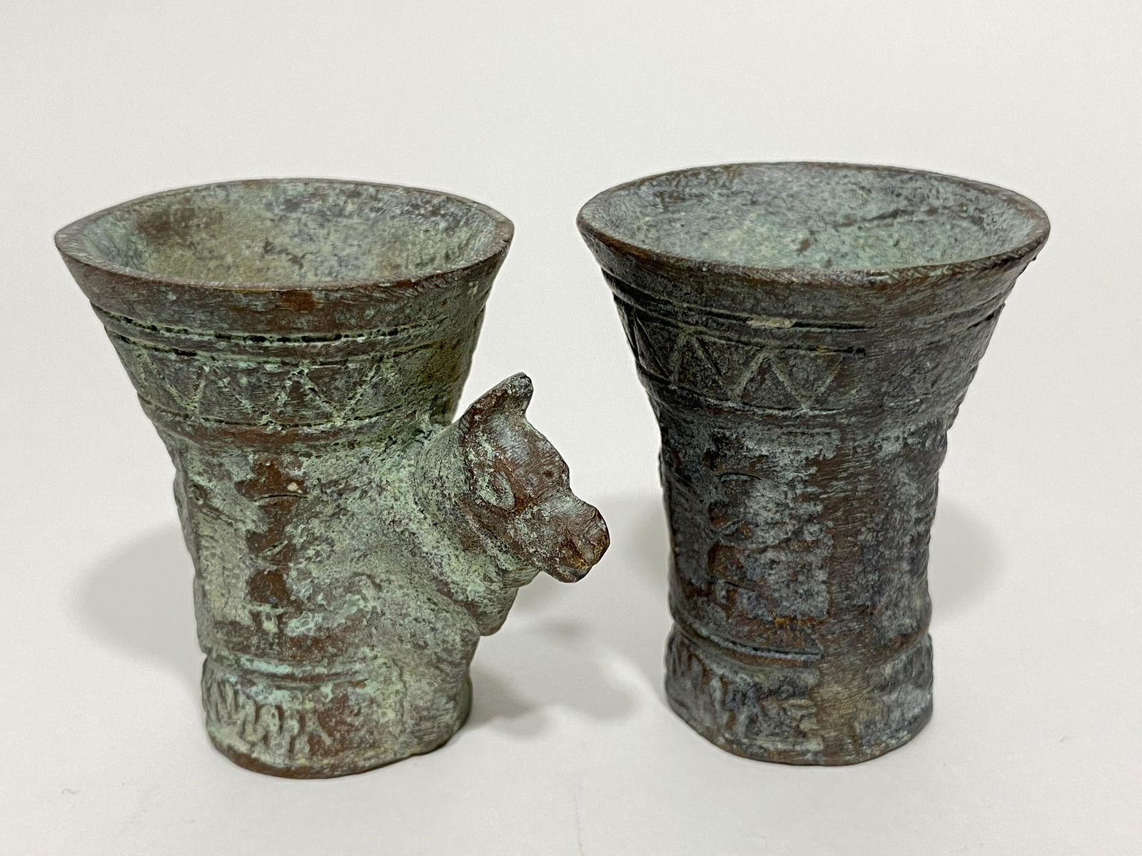 2PC BRONZE MESO-AMERICAN PRE-COLUMBIAN RIUTAL LIBATION VESSEL CUPS (1 of 4)