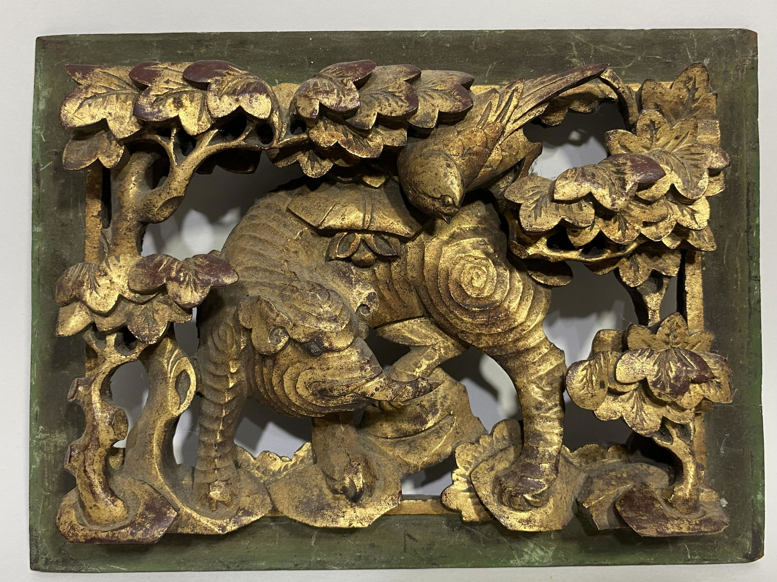 ANTIQUE CHINESE GOLD GILT 3D CARVED RELIEF OPIUM BED WALL PLAQUE (1 of 4)