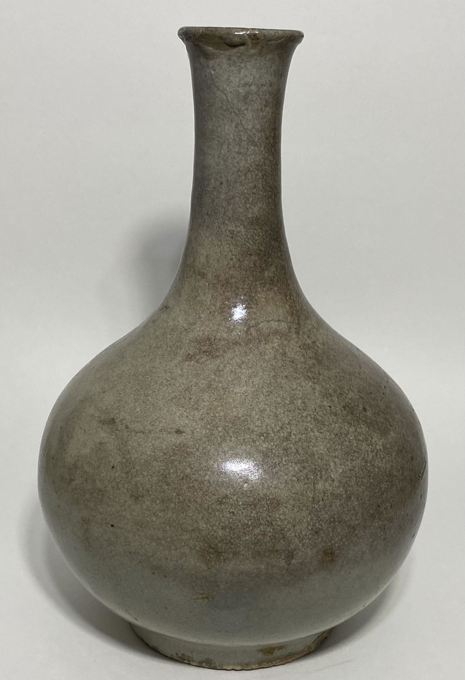 CHINESE DYNASTY CELADON GLAZED STONEWARE BOTTLE VASE (1 of 5)