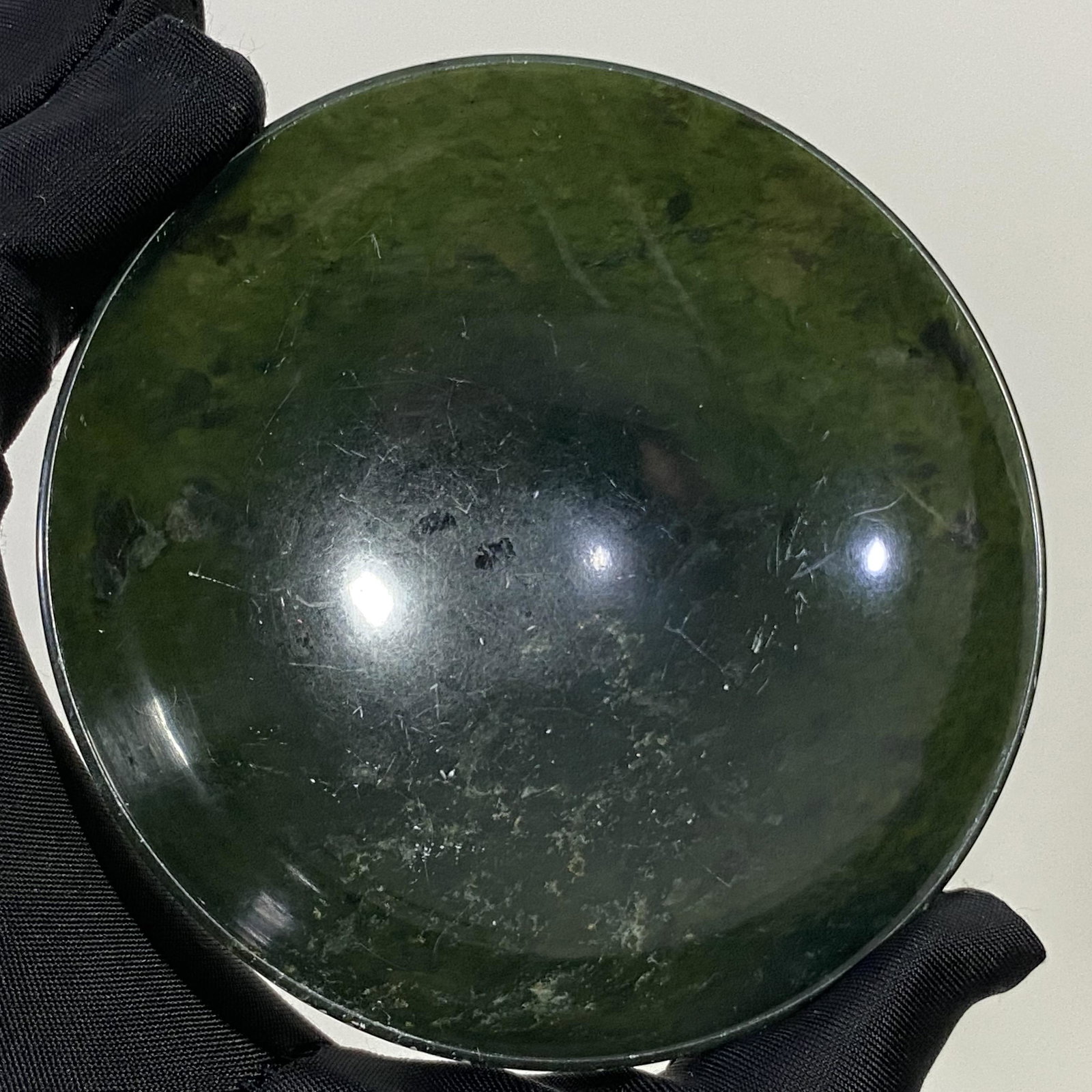 CHINESE SPINACH JADE CARVED SMALL DIP SAUCE DISH MINIATURE BOWL (1 of 4)