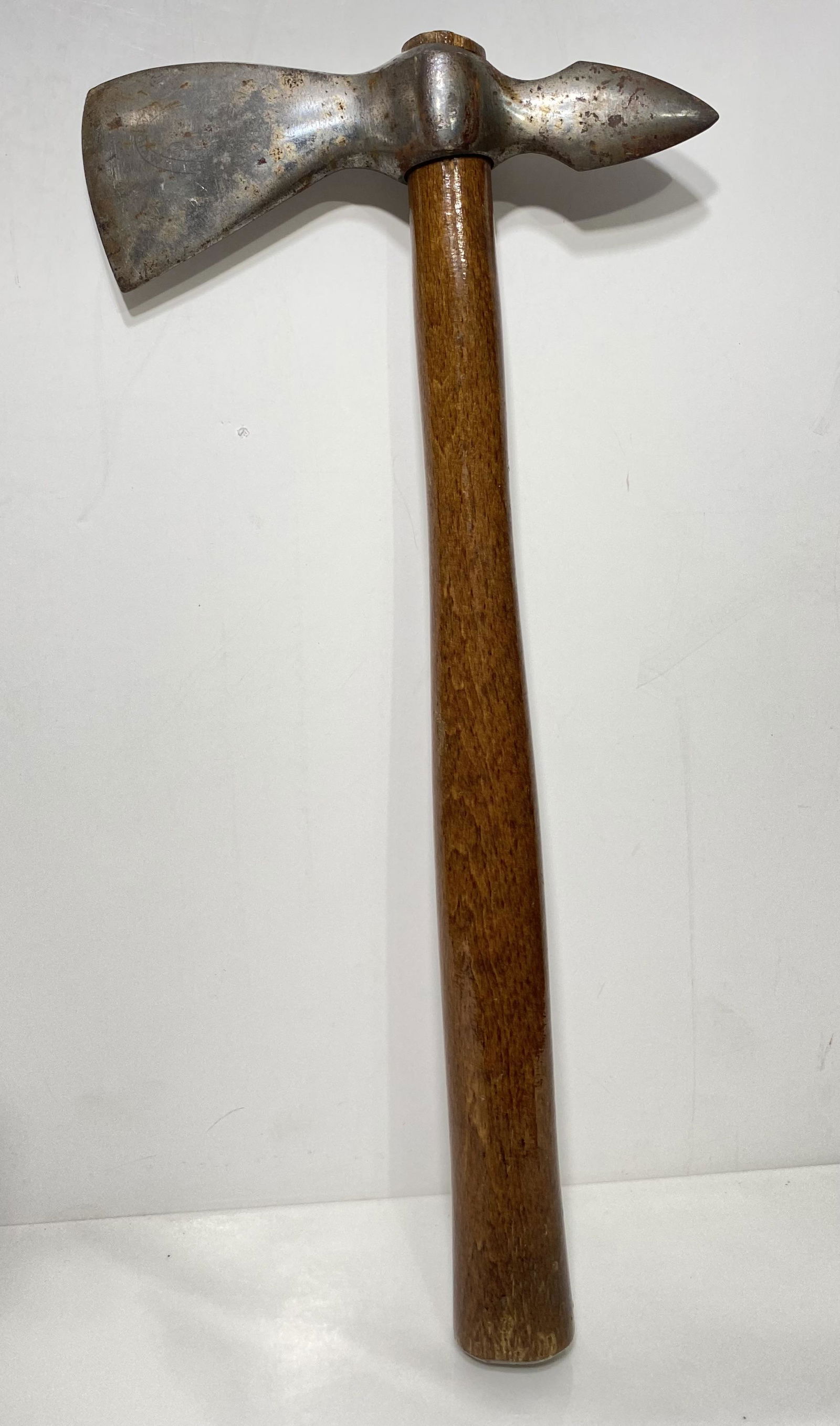 VINTAGE THROWING TOMAHAWK LANCED HATCHET AXE (1 of 3)
