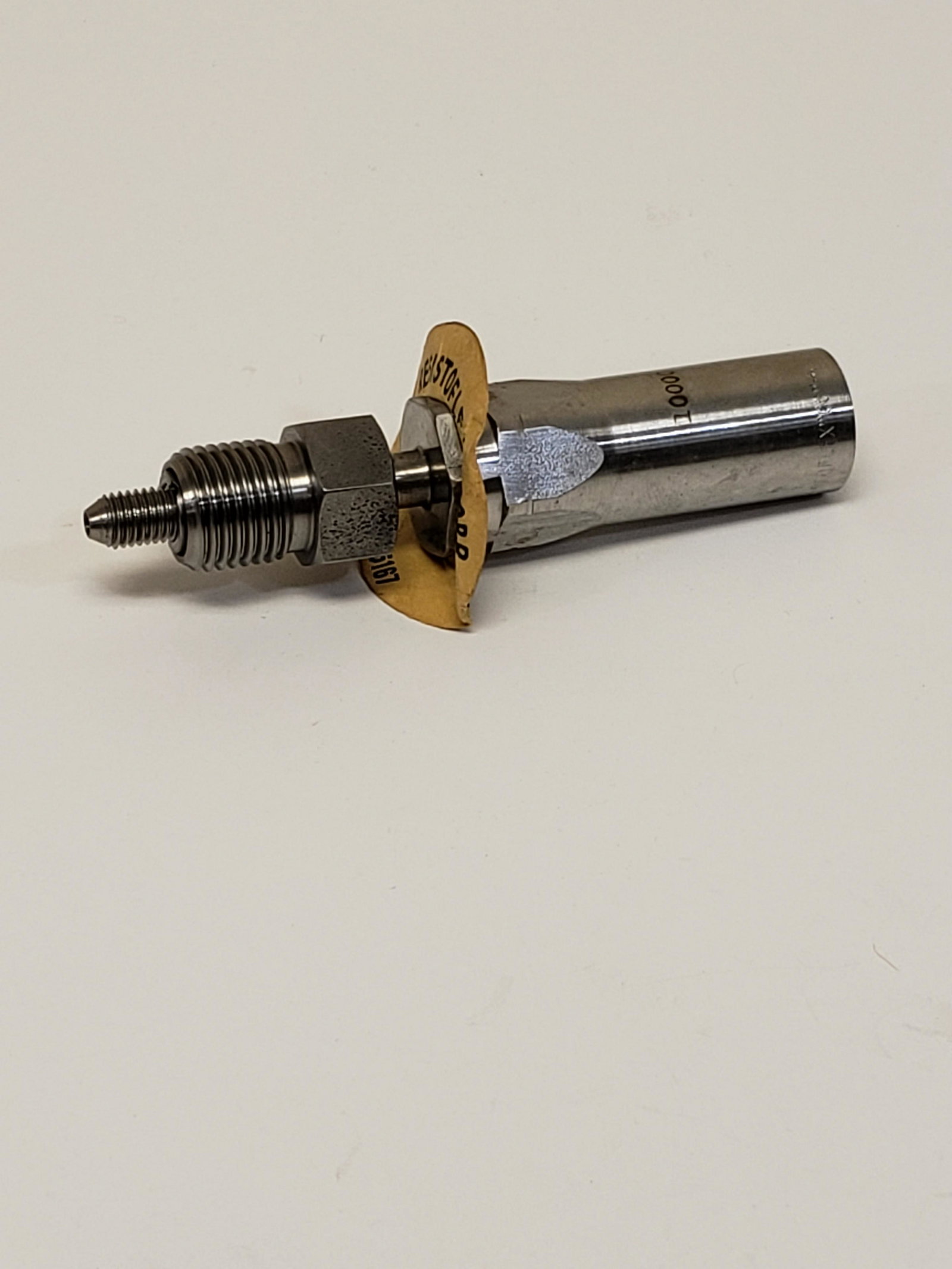 NASA APOLLO RESISTOFLEX CORP VALVE WITH BOX: NASA APOLLO RESISTOFLEX CORP VALVE WITH BOX 3 1/2" X 3/4" All items Located in Hollywood Florida Warehouse. Thank you for your inquiry about shipping your precious item/items purchased at Puckett Auct