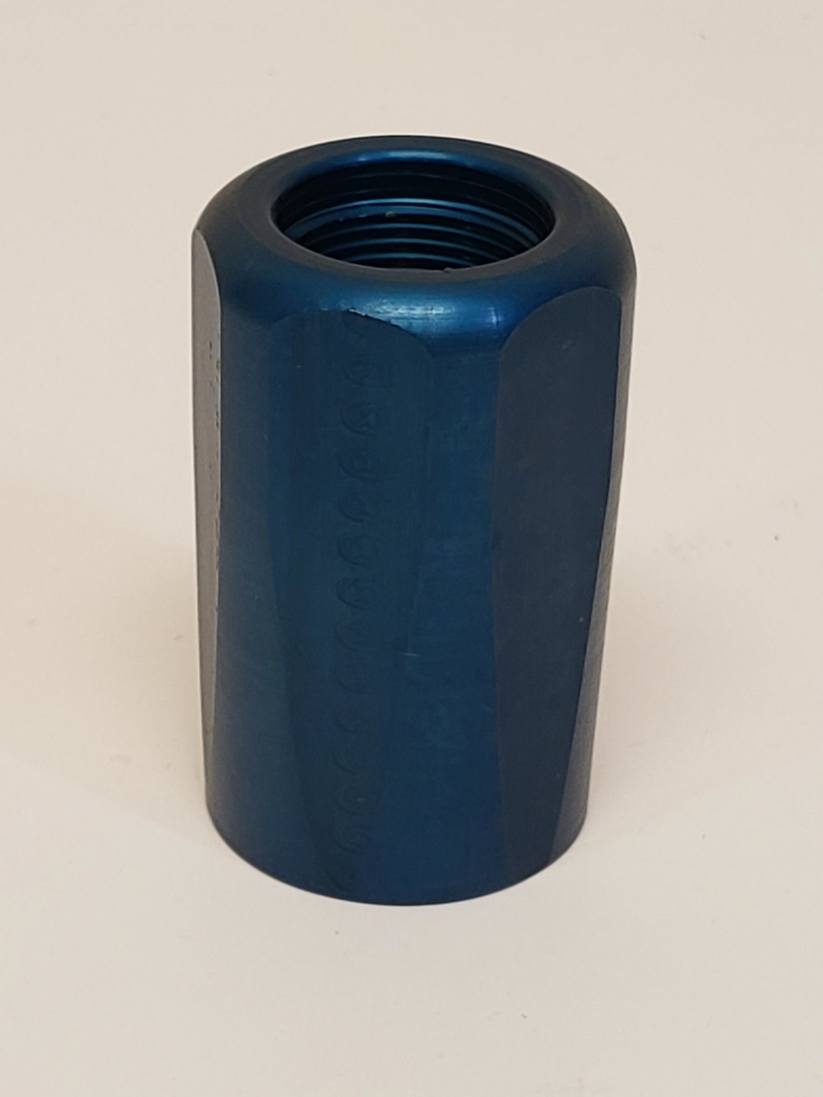 NASA APOLLO NUT/HOSE COUPLING: NASA APOLLO NUT/HOSE COUPLING WITH PACKAGE 2 1/16" X 1" All items Located in Hollywood Florida Warehouse. Thank you for your inquiry about shipping your precious item/items purchased at Puckett Auctio