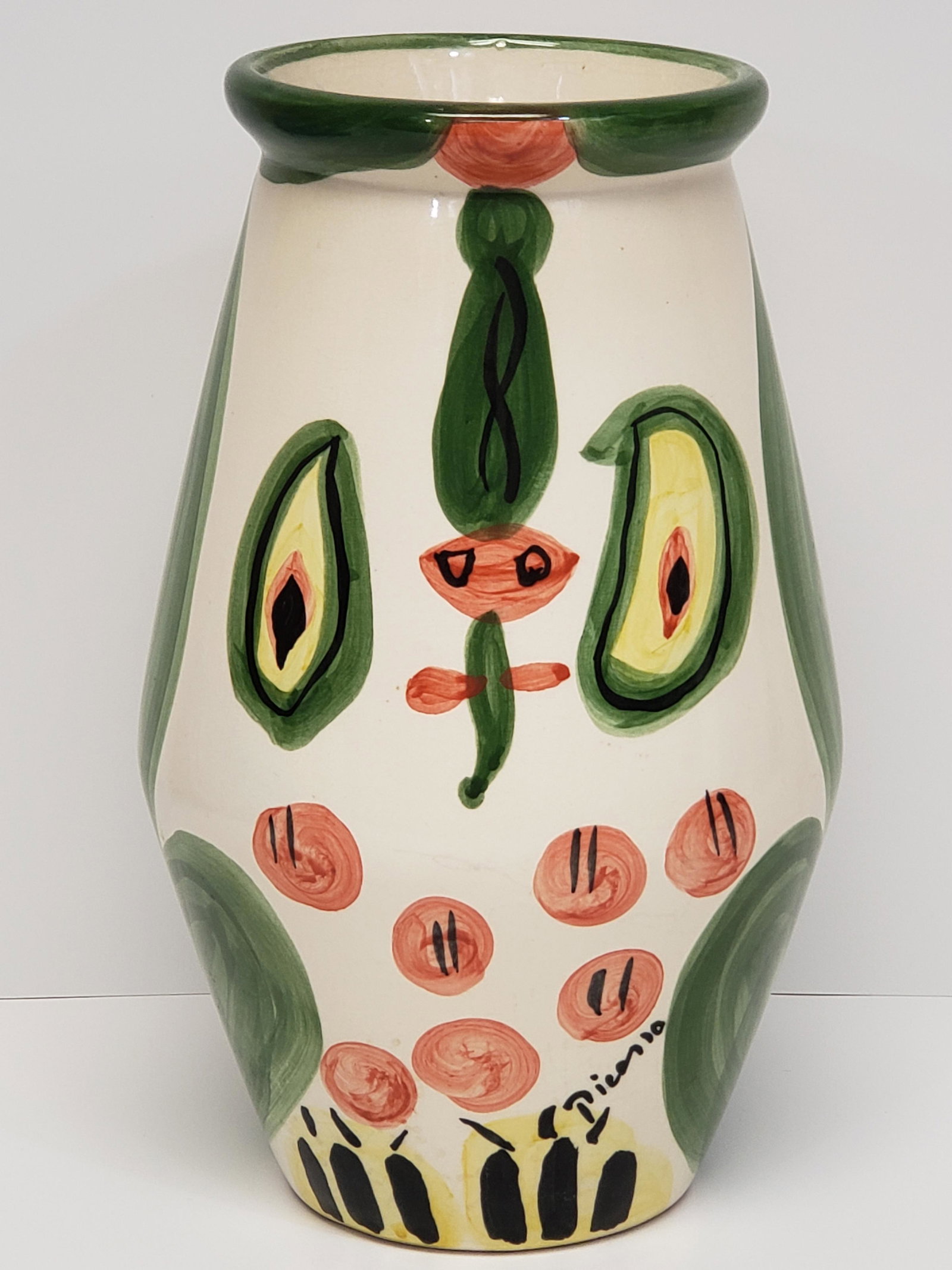 PABLO PICASSO CERAMIC VASE: PABLO PICASSO CERAMIC VASE. SIGNED AND NUMBERED 33A/500. STAMPED ON BOTTOM. 12" X 8 1/4" All items Located in Hollywood Florida Warehouse. Thank you for your inquiry about shipping your precious item/