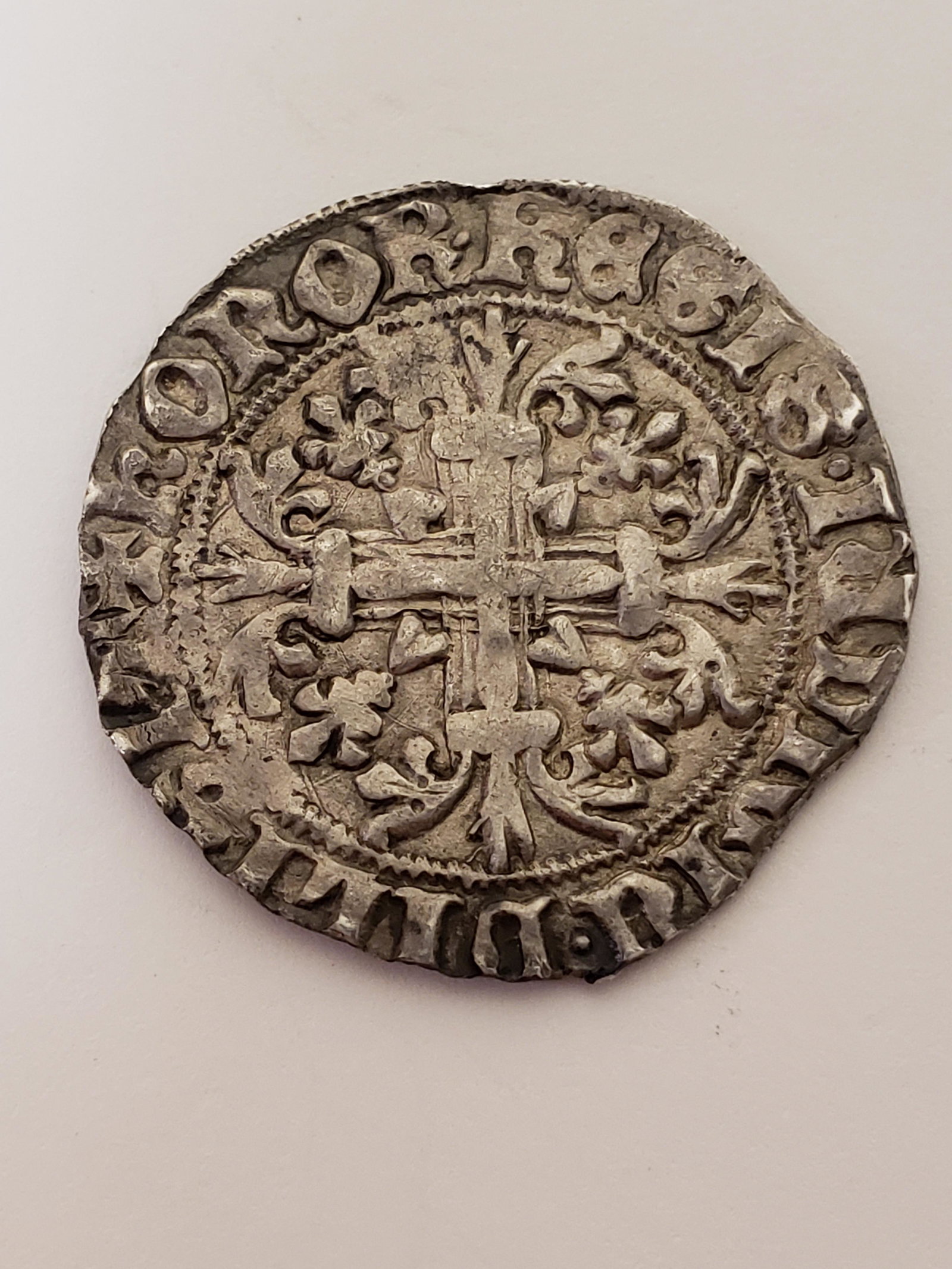 NAPLES I GIGLIATO KING ROBERTO D'ANGIO COIN: NAPLES I GIGLIATO KING ROBERTO D'ANGIO COIN (1309-1343) All items Located in Hollywood Florida Warehouse. Thank you for your inquiry about shipping your precious item/items purchased at Puckett Auctio