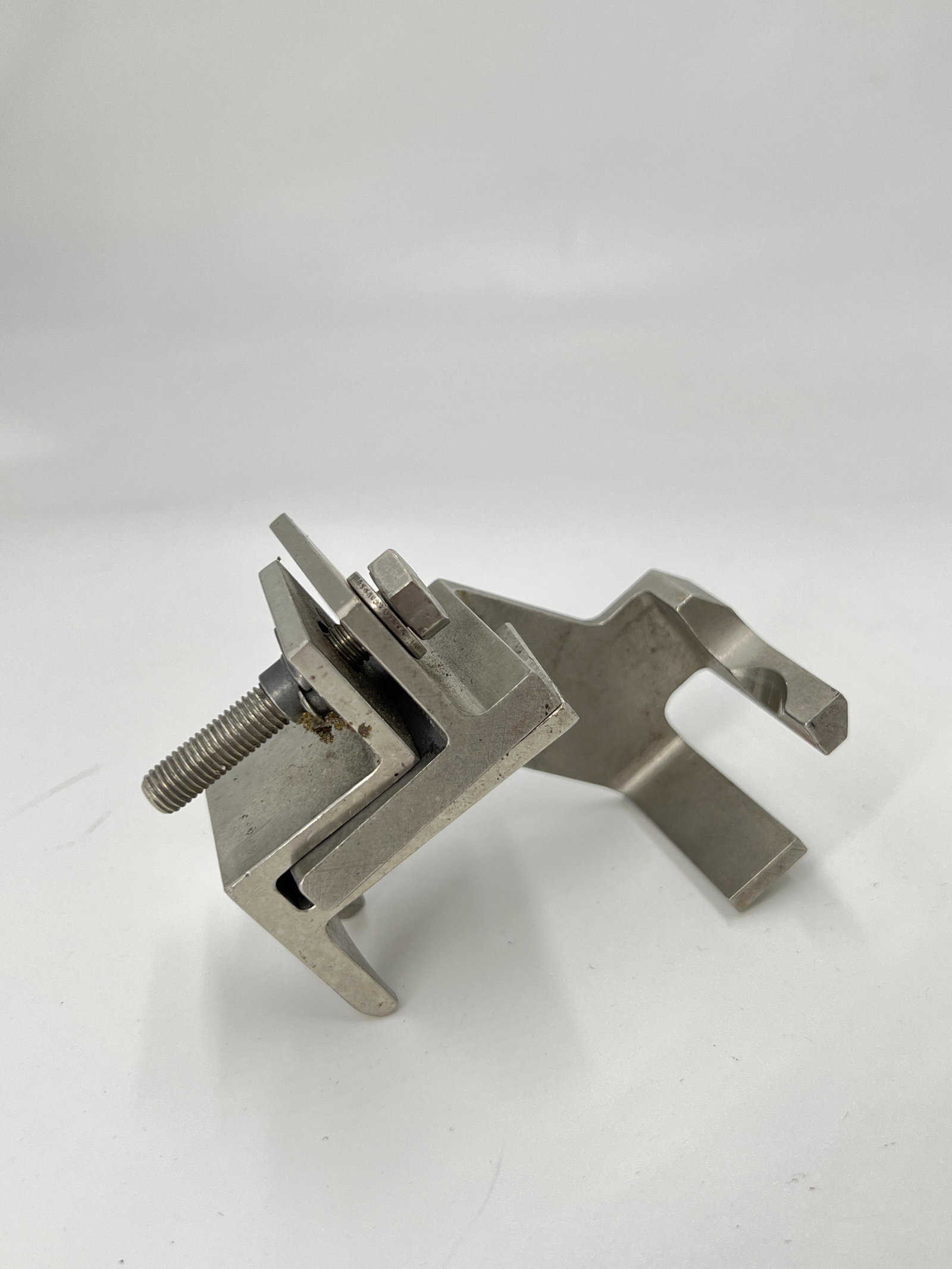 NASA APOLLO BRACKET FITTING: NASA APOLLO BRACKET FITTING 3 1/2" X 2 1/4" All items Located in Hollywood Florida Warehouse. Thank you for your inquiry about shipping your precious item/items purchased at Puckett Auctions. Please n