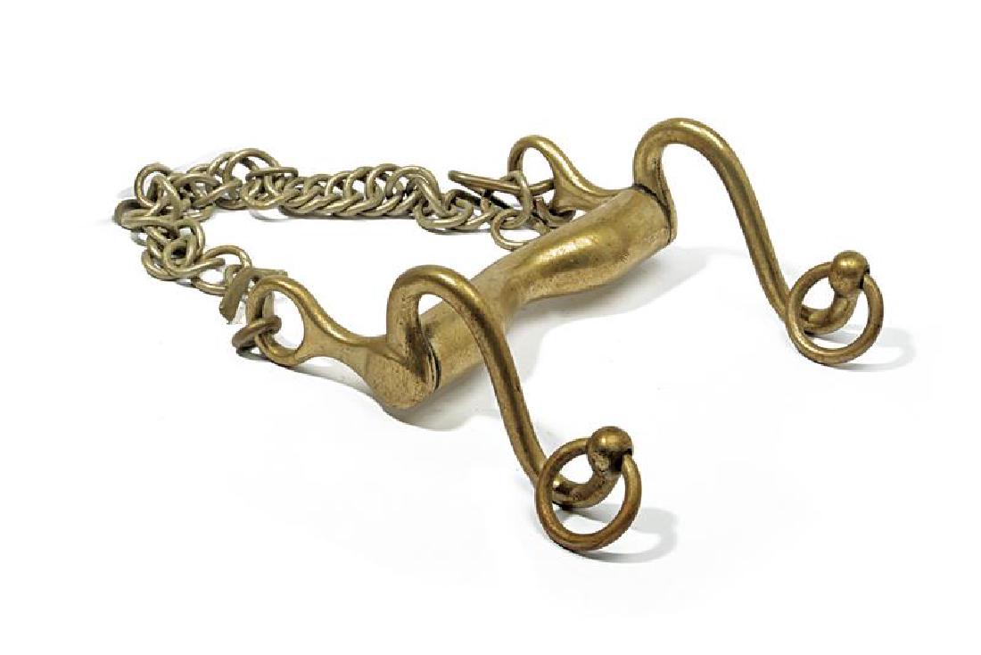 A military bit: dating: 1920 - 1930 provenance: Germany, In white metal, model 1920. length 13.5 cm.