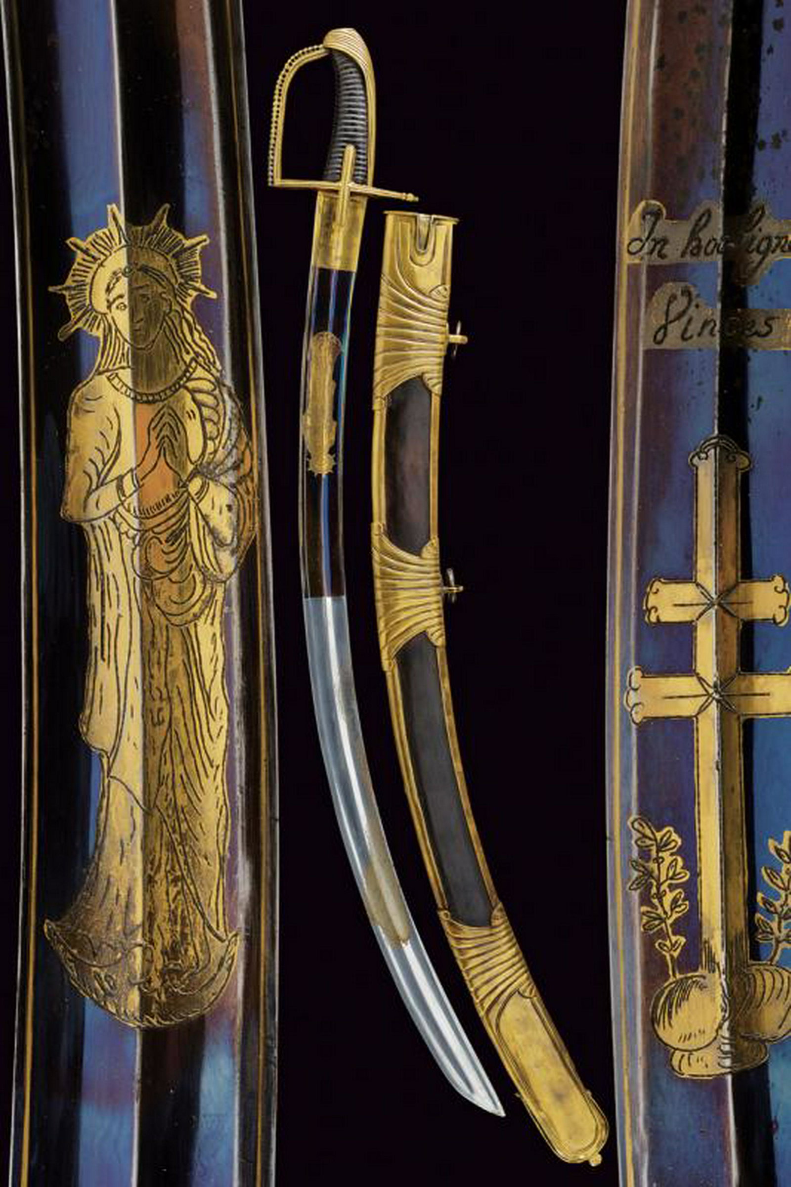 A general's sabre: dating: 20th Century provenance: Europe, Large, curved blade, with fuller; finished, engraved and gilded at the forte. Gilded, metal hilt, leather-covered grip. Wooden, leather-covered scabbard. Gilde