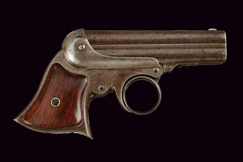 A Remington-Elliot Deringer 32RF: dating: circa 1860 - 1890 provenance: USA, Block of four, rifled, swiveling, cal. 32 rimfire barrels in one piece; Remington manufacture marking and Elliot patent on the lateral ribs, white metal fore