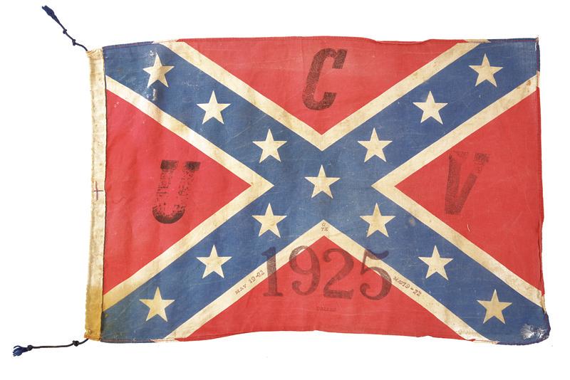 A UCV Confederate Reunion Flag â€“ Dallas Reunion: dating: 1925 provenance: USA, UCV flag of the Reunion held in Dallas, TX, on May 19-22, 1925. Signs of time and small rips. dimensions 60 x 40 cm.