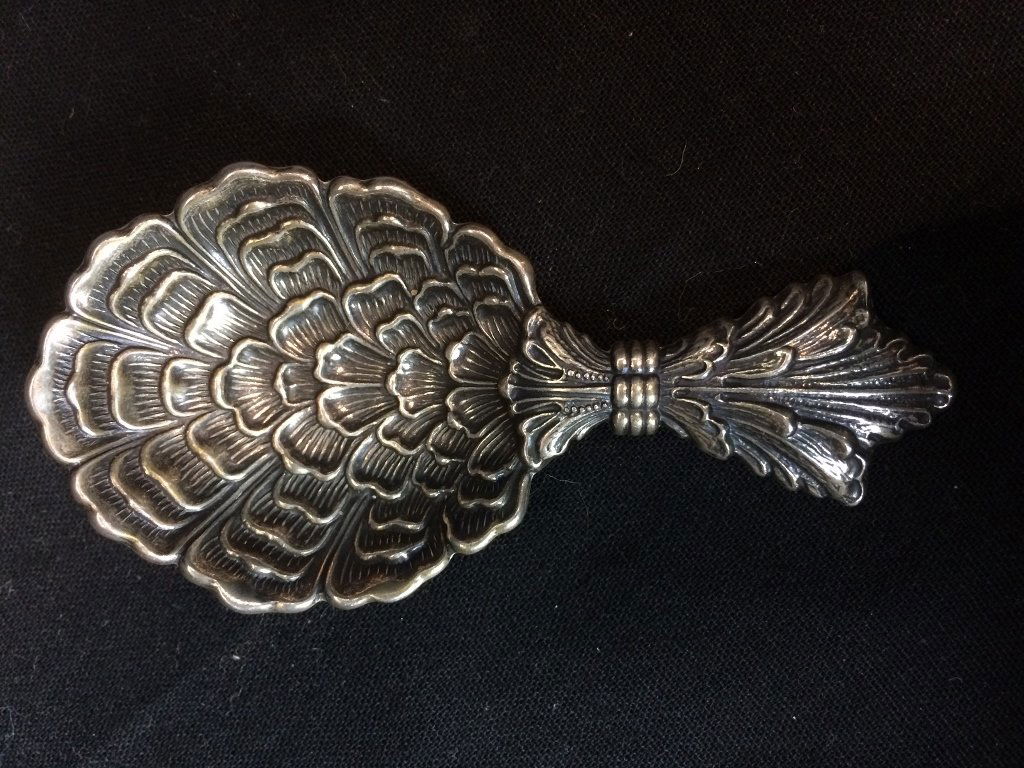 Buccellati silver tea caddy spoon, 1 t. oz (1 of 7)