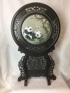 Wood and embroidery Panda table screen-Chinese: Wood and embroidery Panda table screen-Chinese. Height: 21.25"(with the stand), width: 12.5".