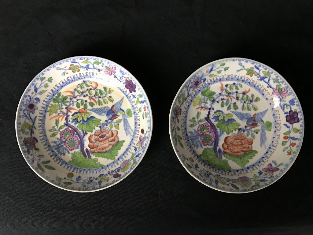 Two Chinese Export dishes, c.1800 (1 of 7)