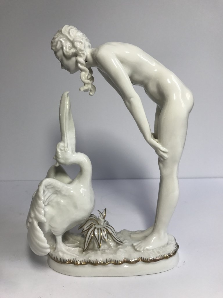 Hutschenreuther girl with pelican, c.1920 (1 of 7)