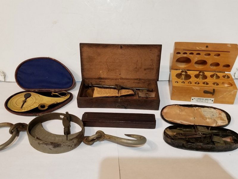 Seven portable weight and measure tools (1 of 1)