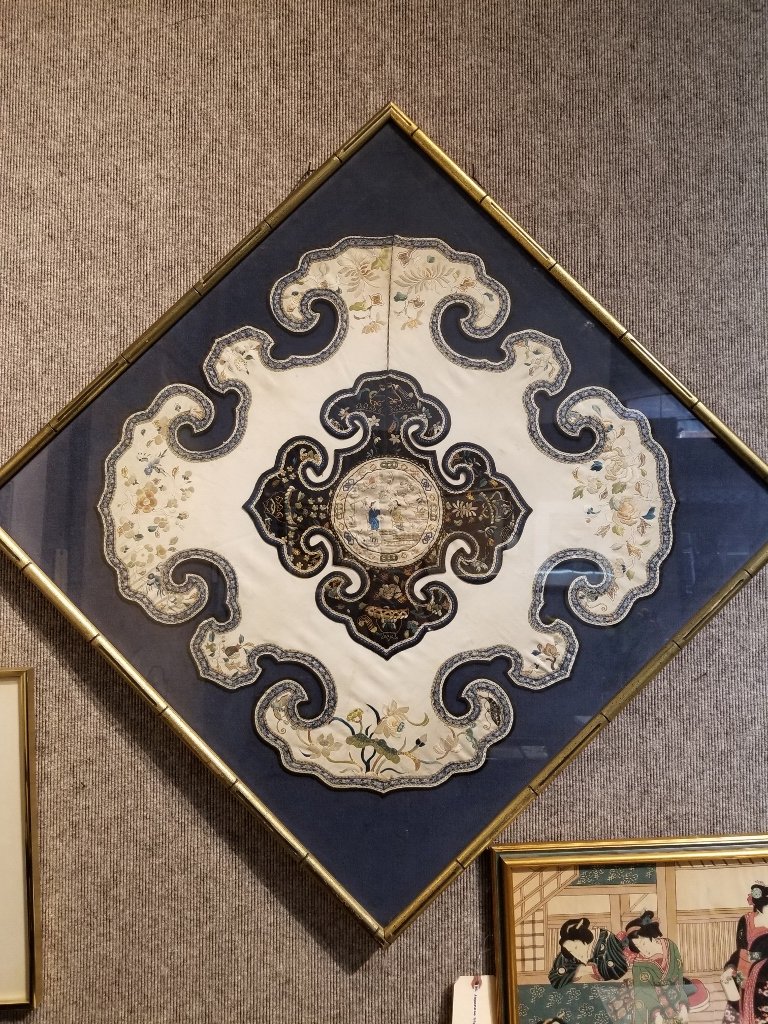 Large Chinese silk embroidery, c.1900 (1 of 7)