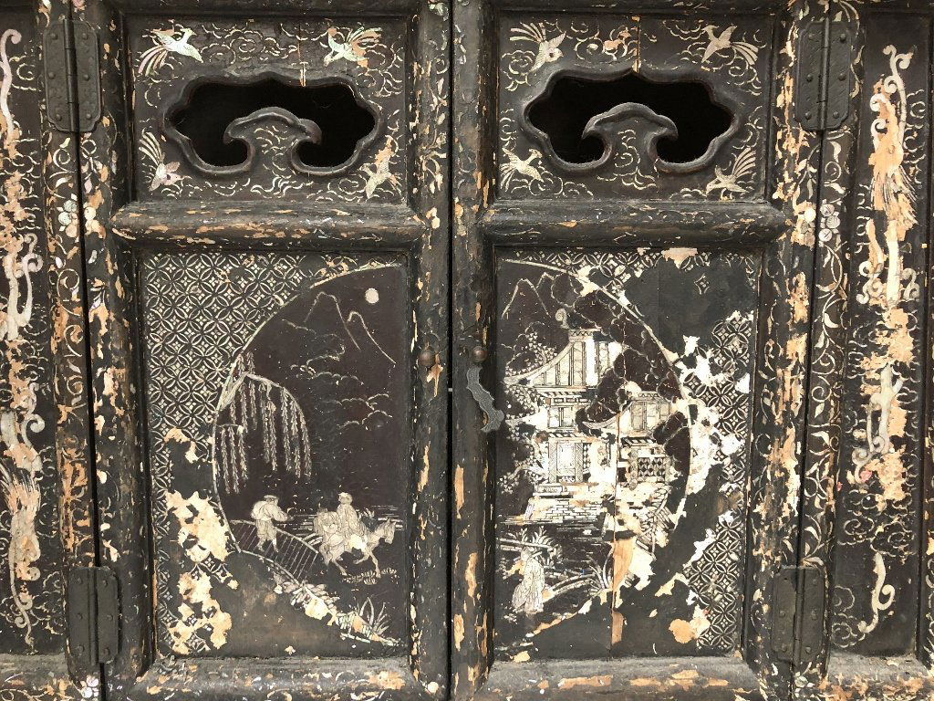 Chinese inlaid box, wood & mother of pearl, c.1900 (1 of 7)