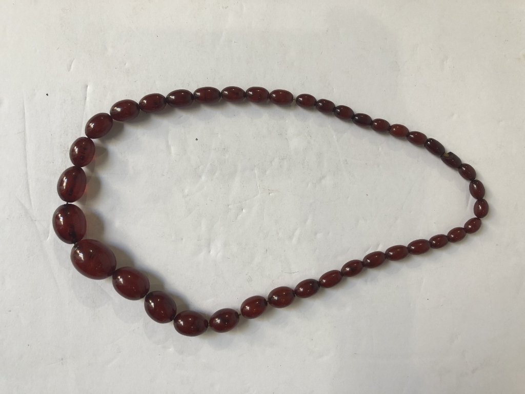 Cherry amber necklace (1 of 6)