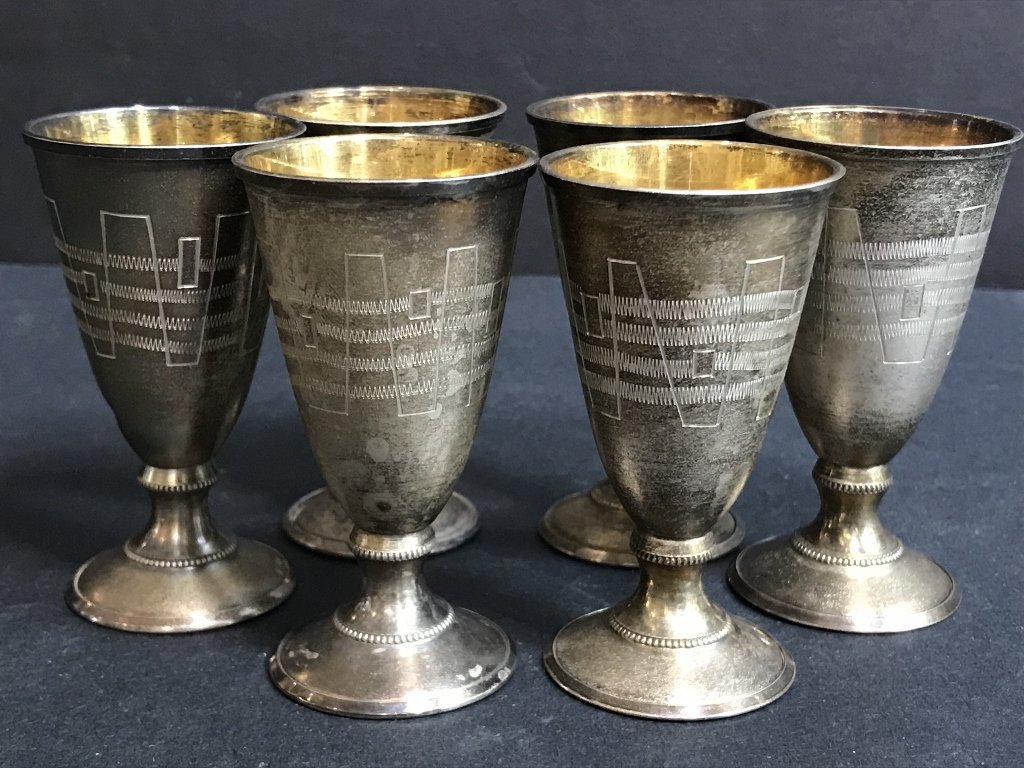 SIx Russian silver cups, 5.5 t. oz (1 of 6)