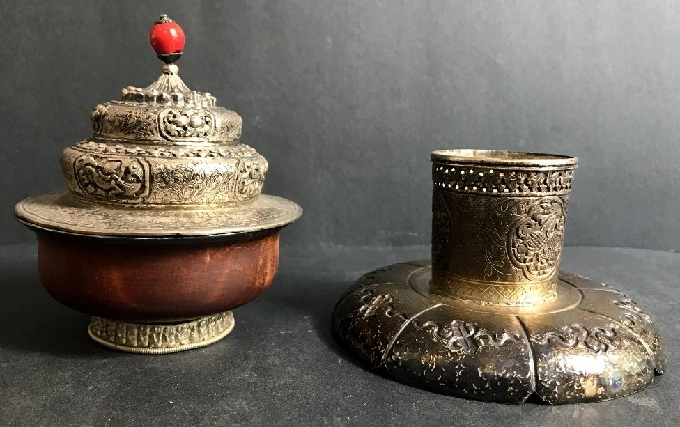 Two pieces of Tibetan silver, 9.7 t. oz: Two pieces of Tibetan silver, H 3" x W 4.75" and H 5", W 4", 9.7 t. oz