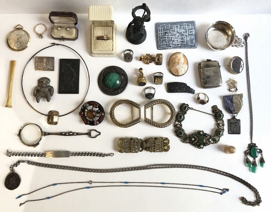 Thirty-six items from Dr Horowitz Estate (1 of 20)