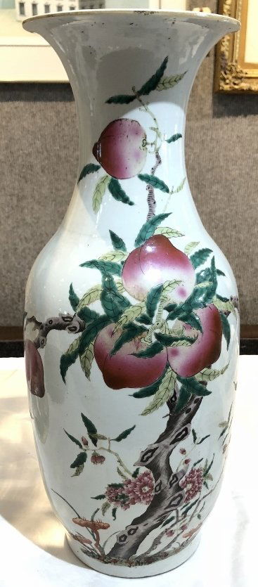 Large Chinese vase with peaches,c.1900 (1 of 7)