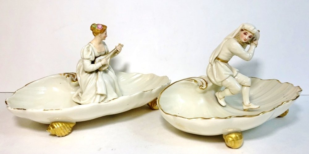 Pair of Royal Worcester shell dishes, c.1900 (1 of 11)