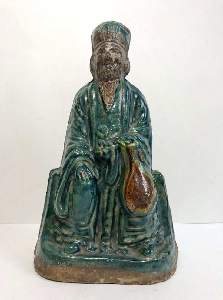 18th century Chinese ceramic figure (1 of 8)
