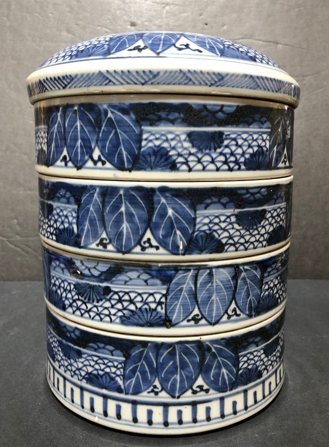 Chinese circular sectional ceramic box, c1930 (1 of 5)