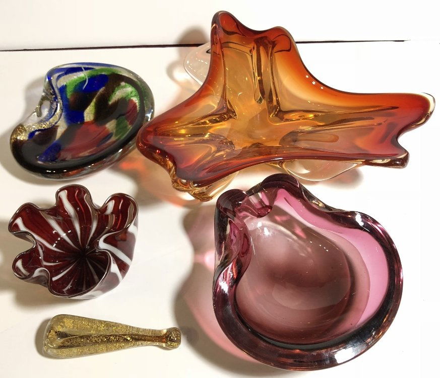 Five miscellaneous Italian glass items (1 of 6)