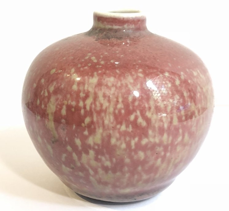 Chinese plum glaze vase with six character mark (1 of 7)