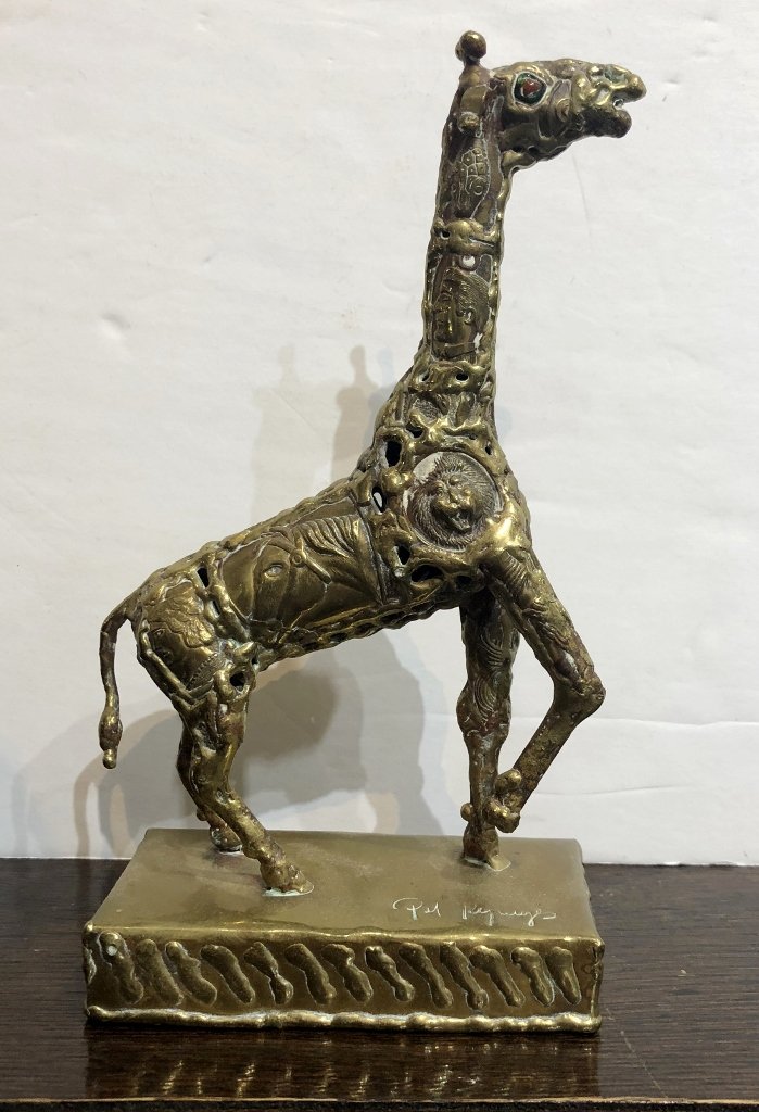Small sculpture of giraffe by Pal Kepenyes, 8"high: Small sculpture of giraffe by Pal Kepenyes.8" high.