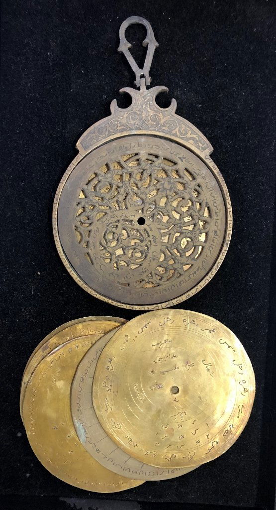 Brass Astrolabe with 6 discs (1 of 9)