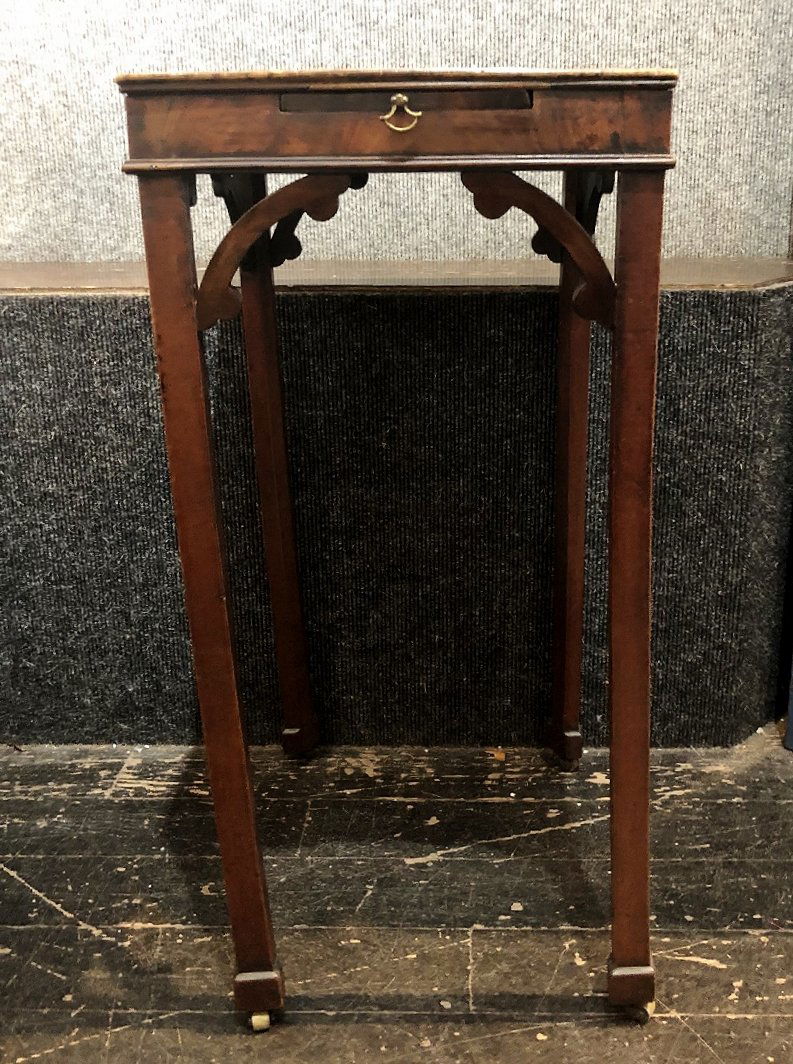 Small wood table with pull out shelf (1 of 3)