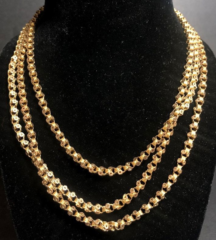 14k long Victorian "star" chain, 22.2 dwts: 14k long Victorian "star" chain, 22.2 dwts.52 inches.