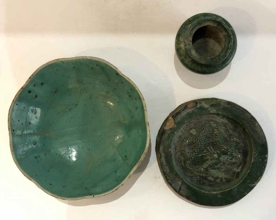 Miscellaneous Chinese ceramic items (1 of 8)