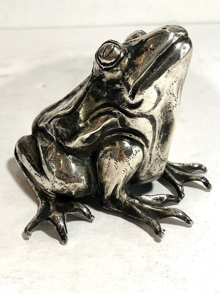 Buccellati frog lighter, sterling silver